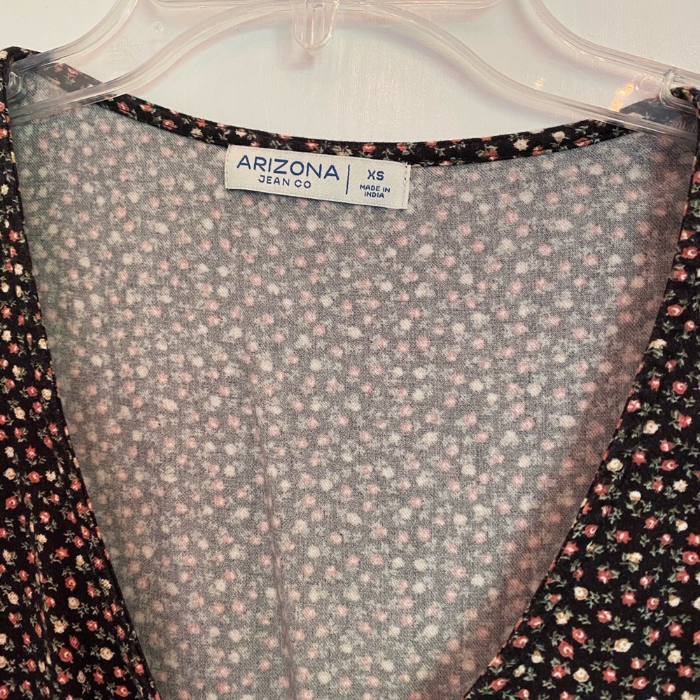 Knee length dress, color : black (with flowers) size: xs